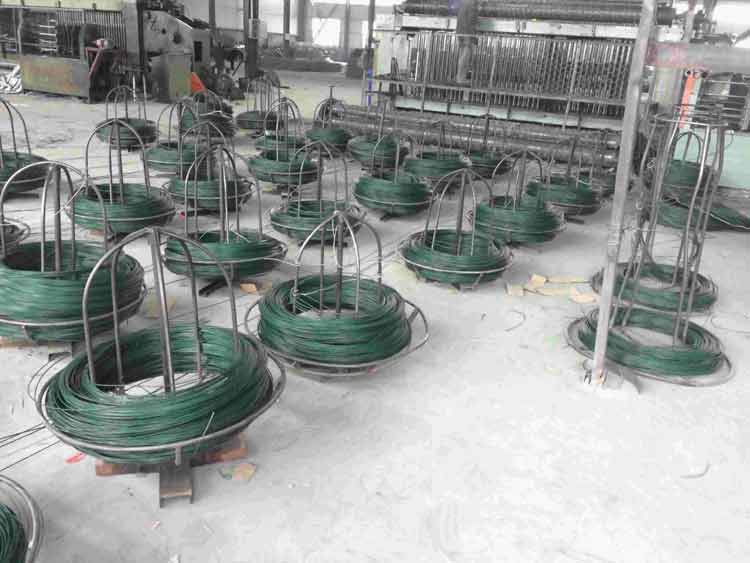 涂塑石籠網(wǎng)優(yōu)質(zhì)原料